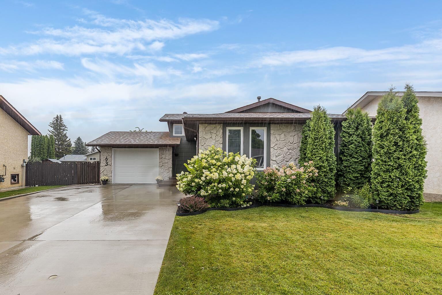 Property Photo: 63 Smithson Street SE AB T1B 3H6