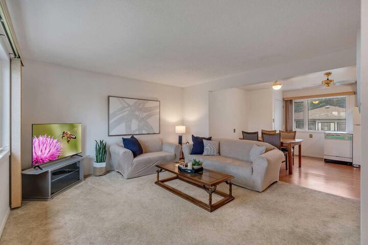 Property Photo: 219 Tache Avenue NW AB T2K 3R6