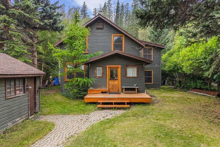 Property Photo: 132 Rundle Crescent A And B AB T1W 2L6