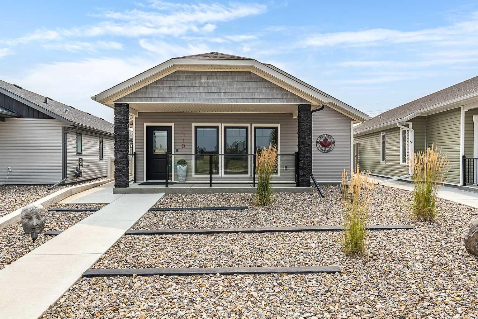 Property Photo:  5310 Southlands Drive SE  AB T1B 0P9 