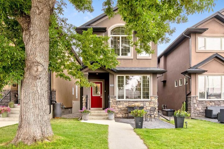 Property Photo: 522 22 Avenue NE AB T2E 3W6