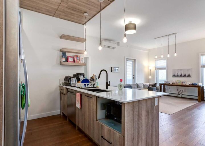 Property Photo: 2702 17 Avenue SW 408 AB T3E 8A5