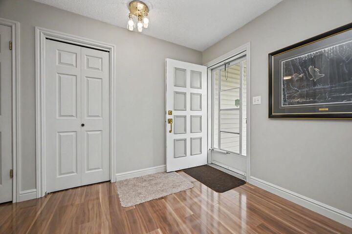 Property Photo:  7325 97A Street  AB T8V 4X5 