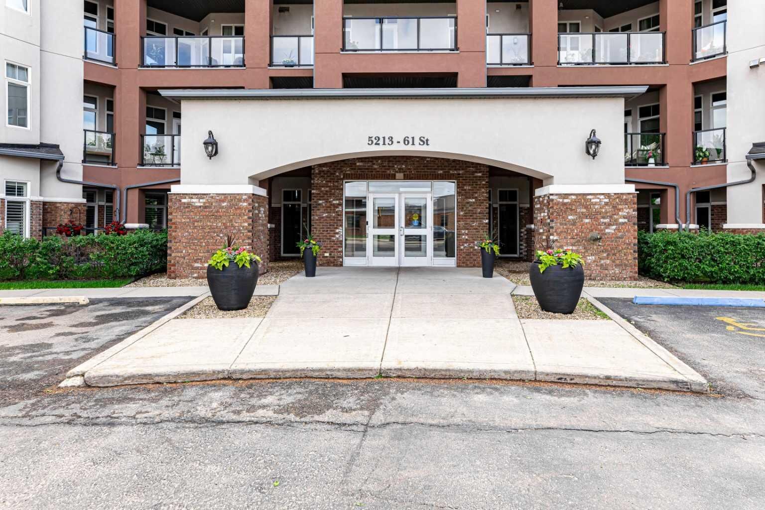 Property Photo: 5213 61 Street 109 AB T4N 6N5