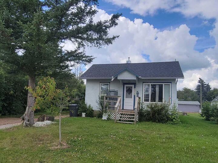 Property Photo: 5118 51 Street AB T0C 0X0