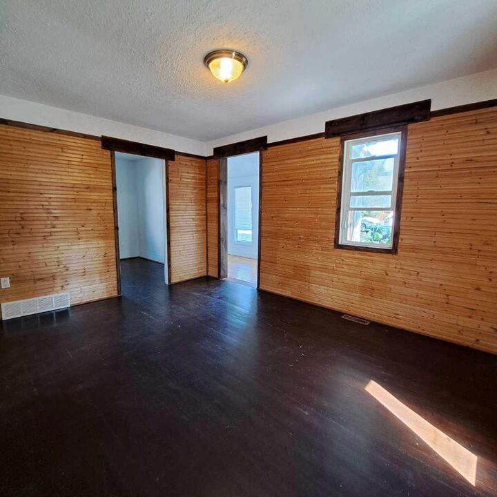 Property Photo: 5308 49 Avenue SK S9V 0V1