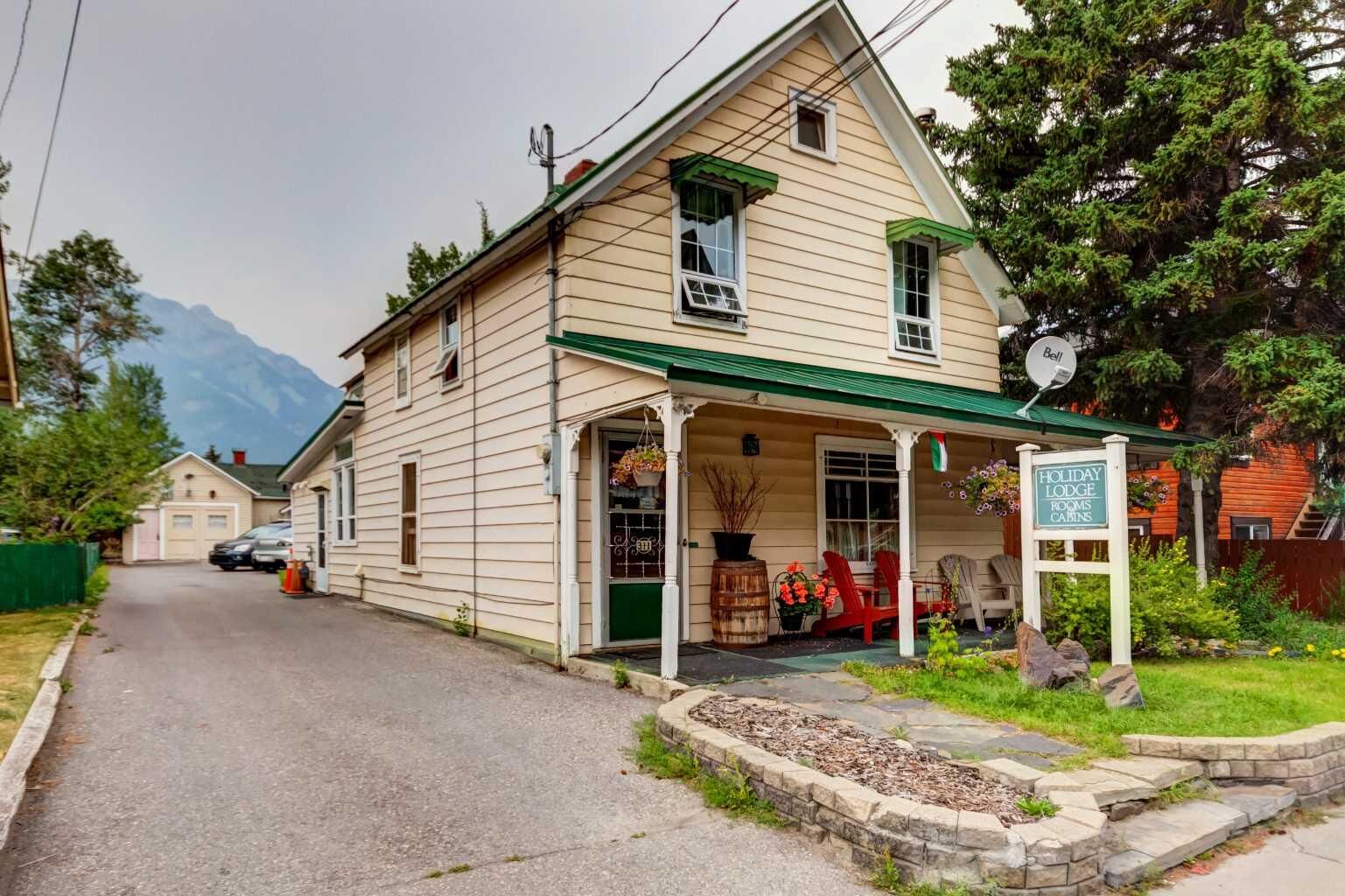 Property Photo: 311 Marten Street AB T1L 1B3
