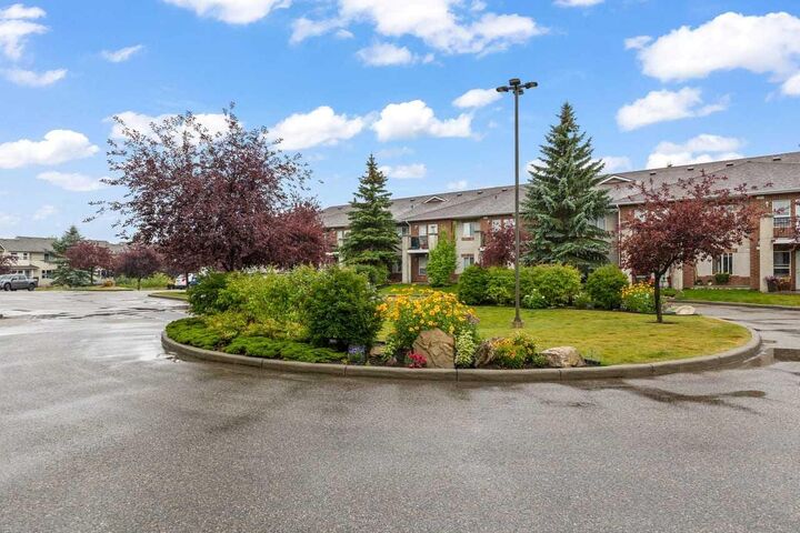 Property Photo: 550 Prominence Rise SW 108 AB T3H 5J1