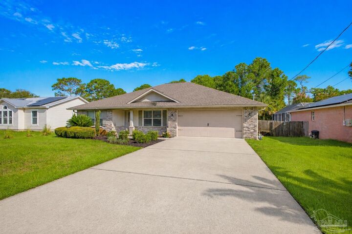 Property Photo: 3220 Cornell Ave FL 32563