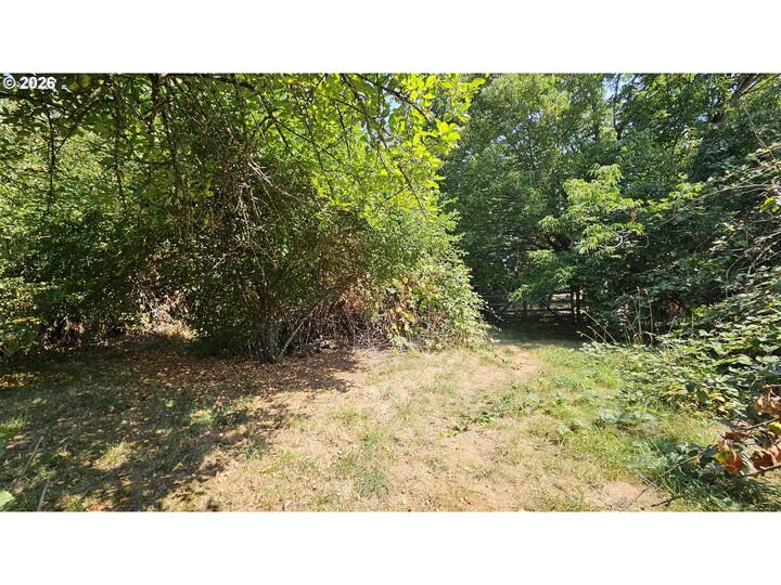 Property Photo: 33674 S Dickey Prairie Rd OR 97038