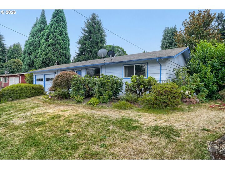 Property Photo: 3921 E 16th St WA 98661