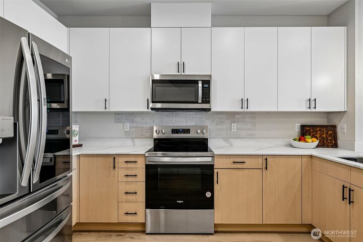 Property Photo:  16723  Alderwood Mall Parkway A7  WA 98037 