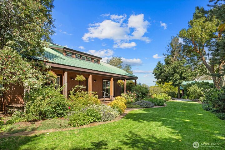 Property Photo: 2911 E Taneum Road WA 98946