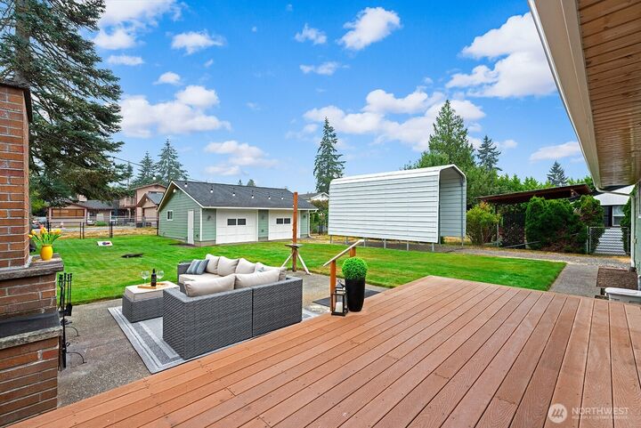 Property Photo: 16026 16th Avenue SW WA 98166