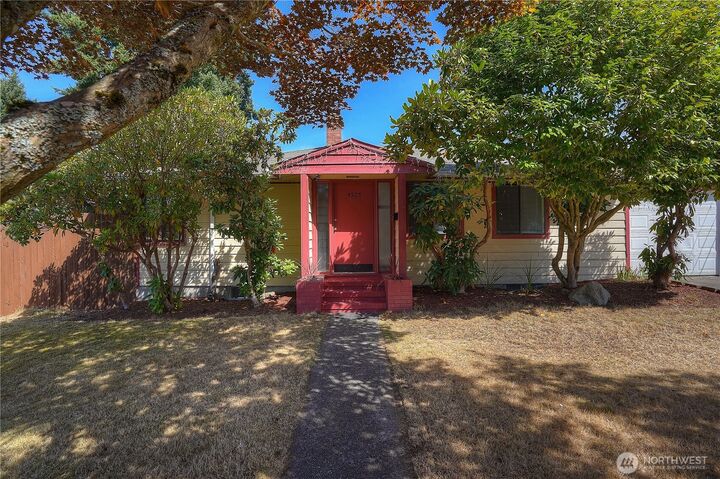 Property Photo:  4525 N Gove Street  WA 98407 