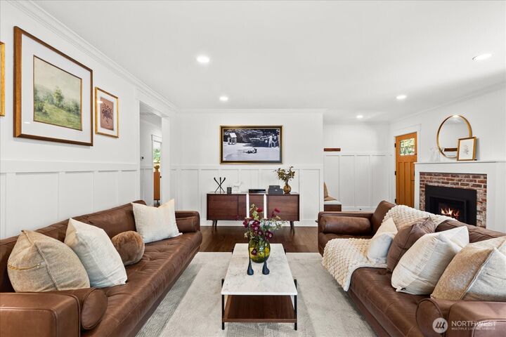 Property Photo: 1001 NE 155th Street WA 98155