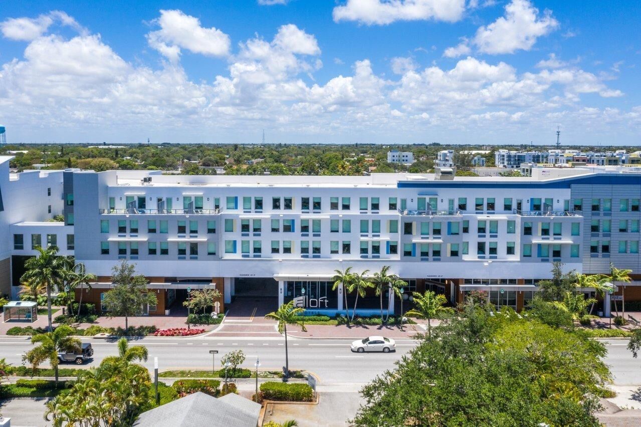 Property Photo:  236 SE 5th Avenue 303  FL 33483 
