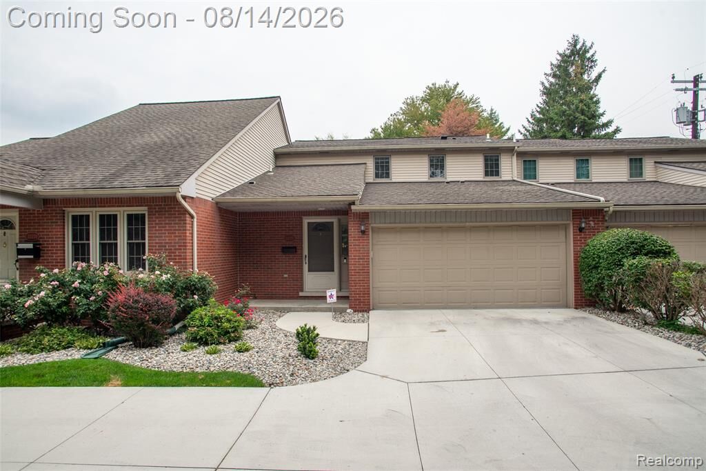 Property Photo:  22275 Morley Avenue  MI 48124 