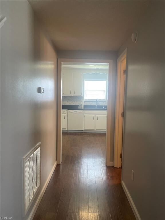 Property Photo:  18 Harrogate Ln  VA 23666 