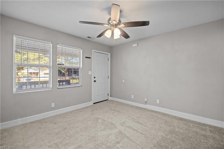 Property Photo:  2509 Evergreen Pl  VA 23704 