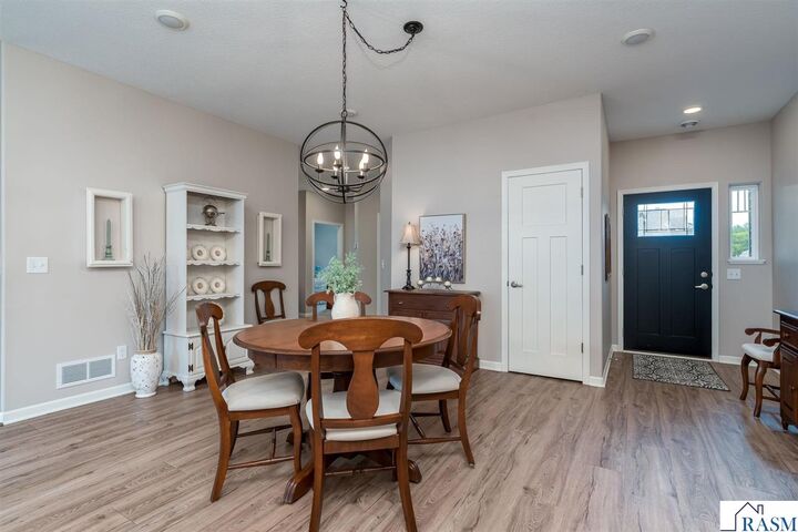 Property Photo: 3118 Prairie Rose Drive MN 56001