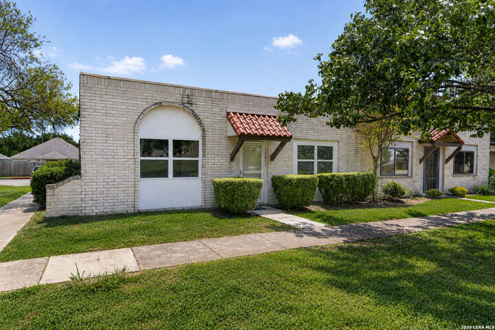 Property Photo:  10831 Crown Vw  TX 78239 