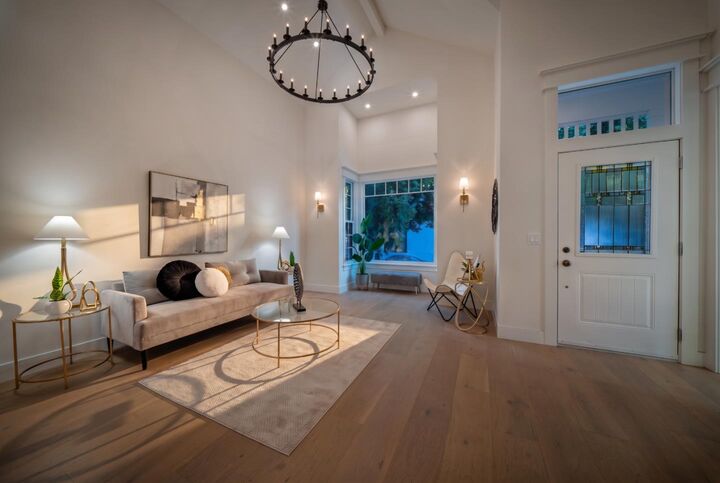 Property Photo:  75 West William Street  CA 95110 