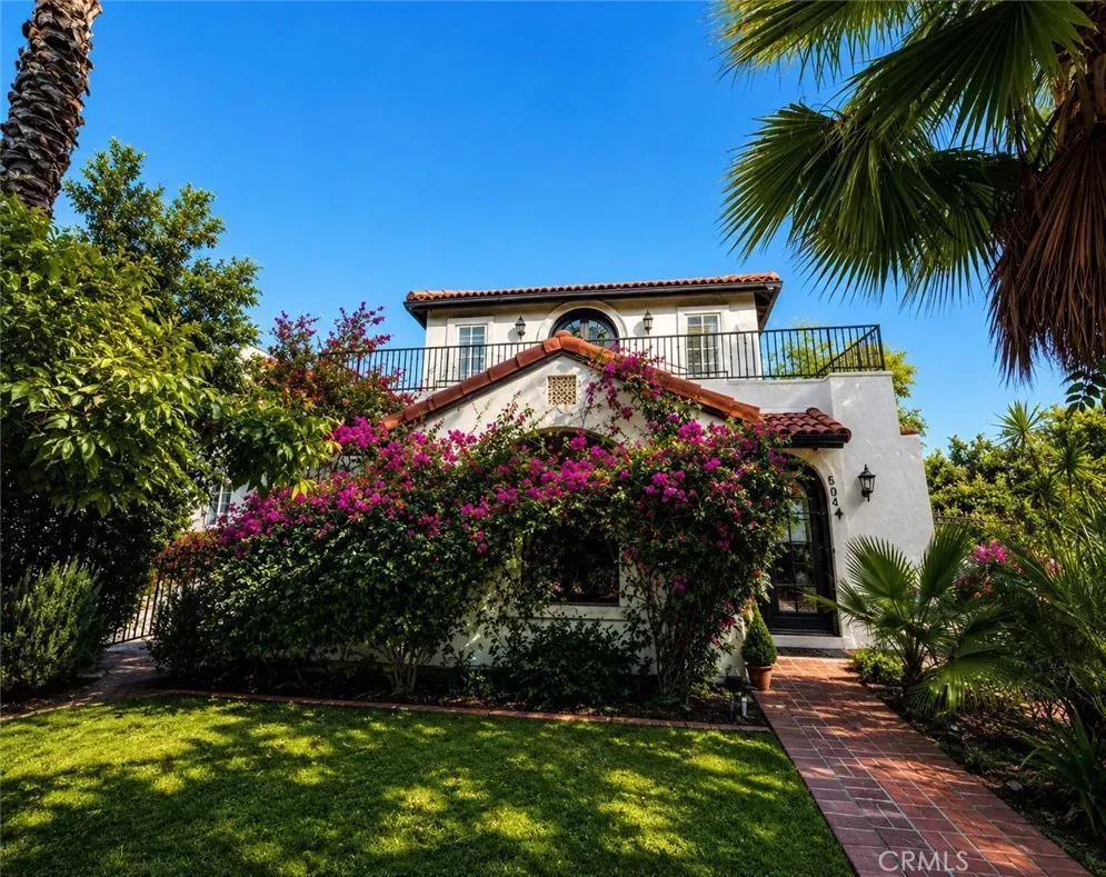 Property Photo:  504 N Hill Avenue  CA 91106 