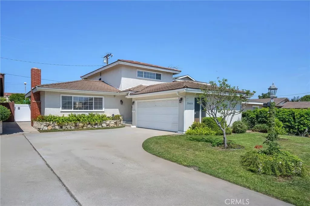 Property Photo:  25433 Adamo Avenue  CA 90717 