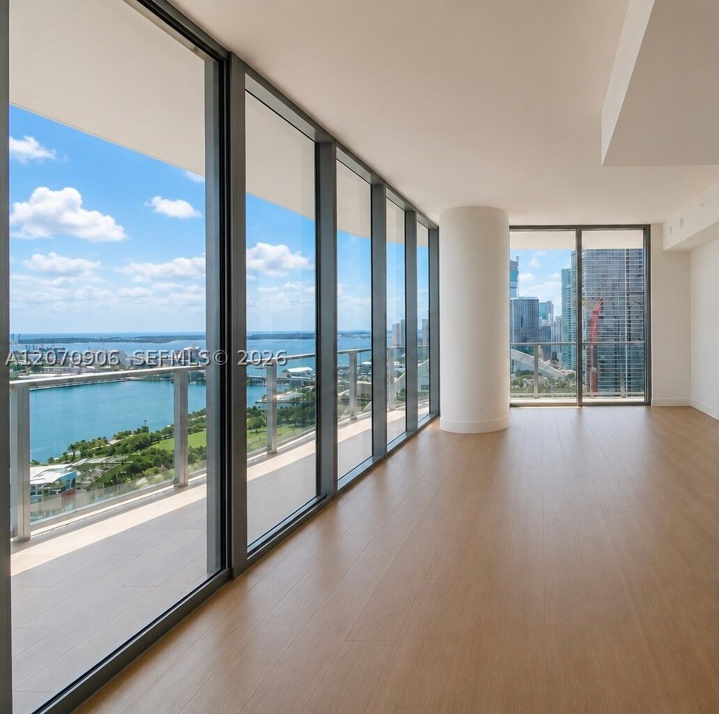 Property Photo:  1400 Biscayne Blvd 3401  FL 33132 
