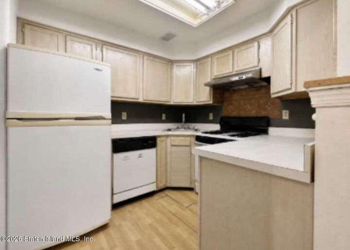 Property Photo: 283 Jamie Lane NY 10312