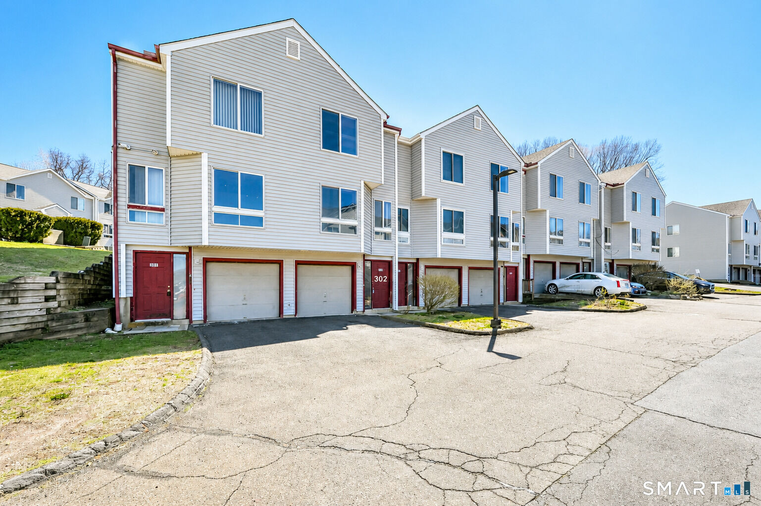 Property Photo:  1423 Quinnipiac Avenue 302  CT 06513 