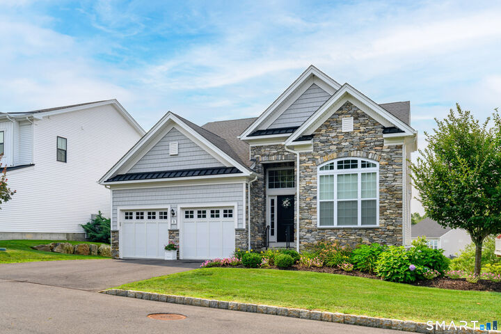 Property Photo: 3 Enclave Circle 3 CT 06470