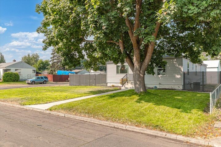 Property Photo: 1803 N Cook St WA 99207