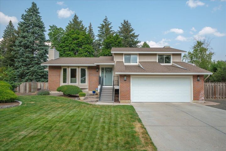 Property Photo: 3111 E Angela Ct WA 99223