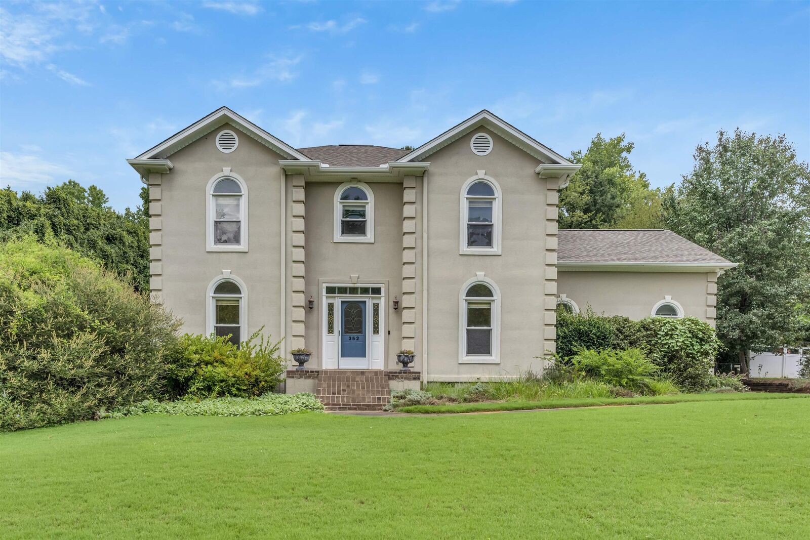 Property Photo: 352 Round Ridge Road SC 29302