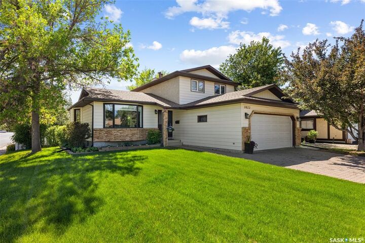 Property Photo: 3022 Harding Street SK S4V 0Y4