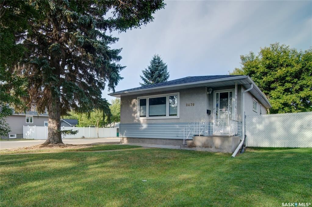 Property Photo:  2476 McAra Street  SK S4N 2W5 