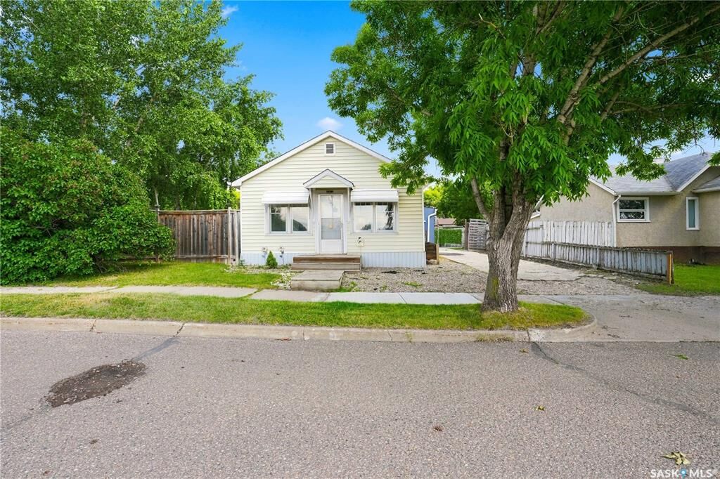 Property Photo:  1832 101st Street  SK S9A 1B1 