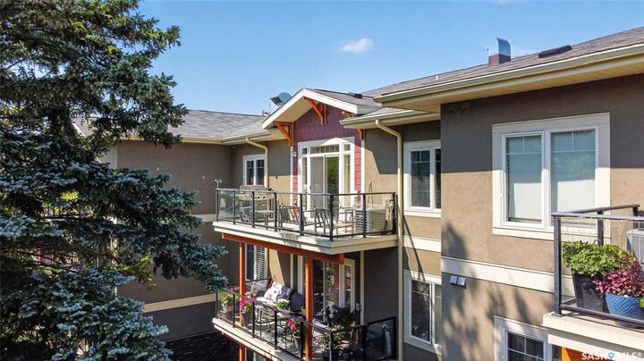 Property Photo:  721 8th Street E 302  SK S7H 0R4 