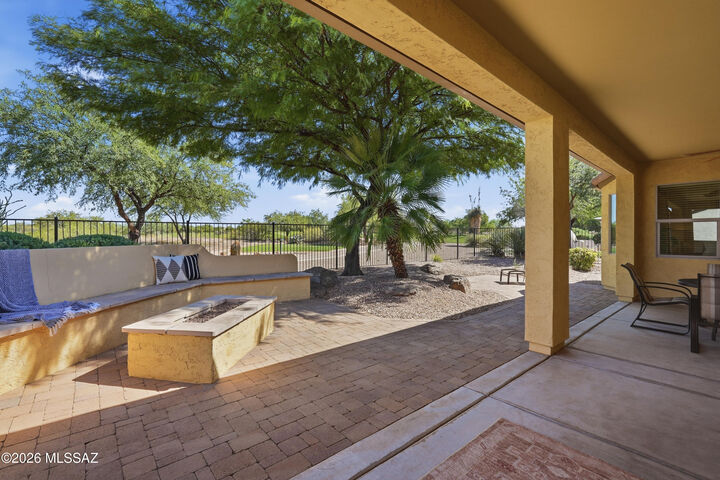 Property Photo: 60782 E Arroyo Vista Drive AZ 85623