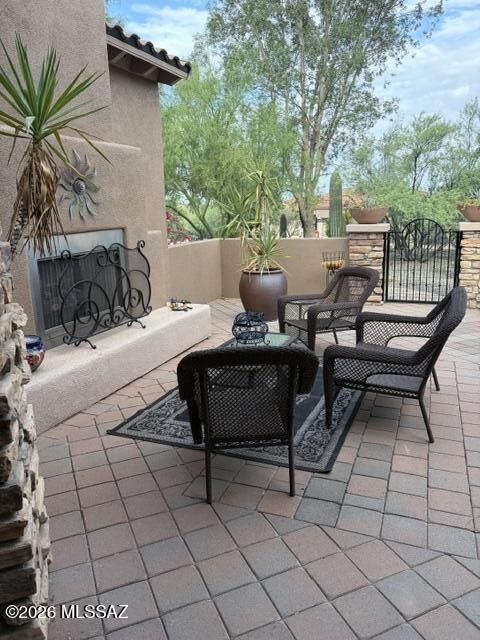 Property Photo:  6076 W Double Green Lane  AZ 85658 