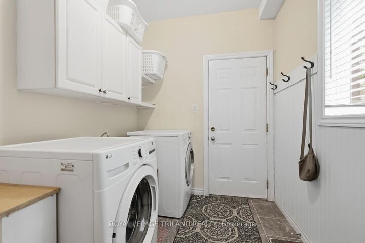 Property Photo:  365 Richmeadow Road  ON N6H 5T2 