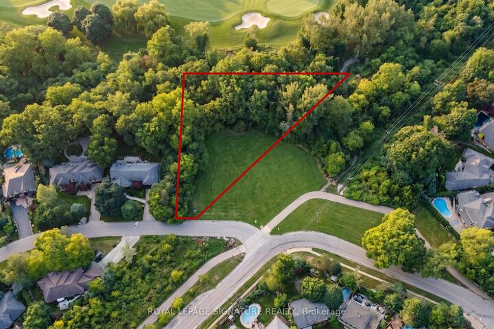 Property Photo:  1060 Mississauga Heights  ON L5C 1A6 