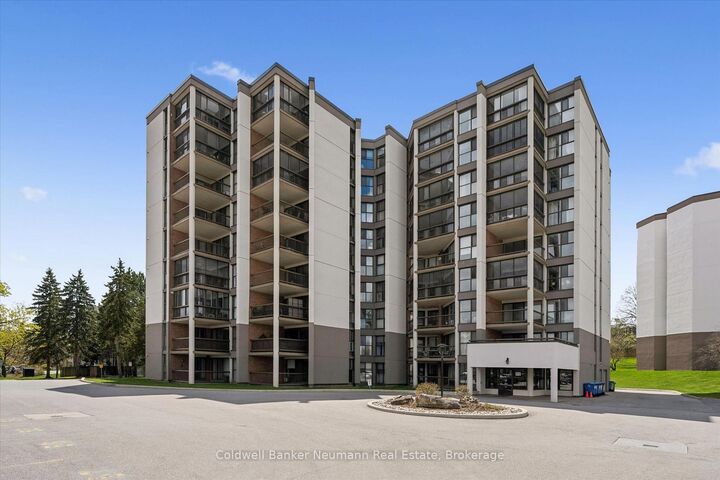 Property Photo:  22 Marilyn Drive 708  ON N1H 7T1 