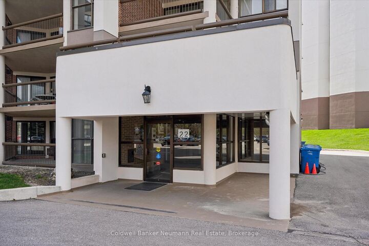 Property Photo: 22 Marilyn Drive 708 ON N1H 7T1