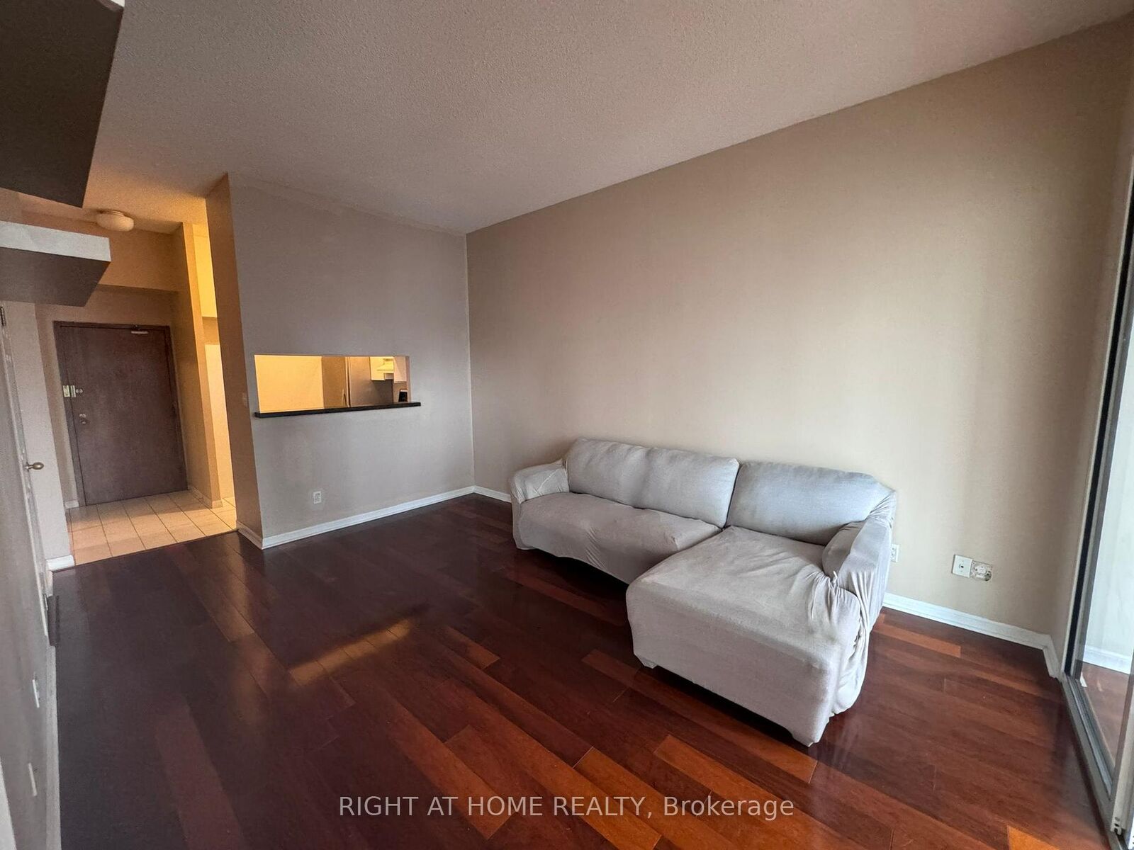 Property Photo:  24 Wellesley Street W 2407  ON M4Y 2X6 
