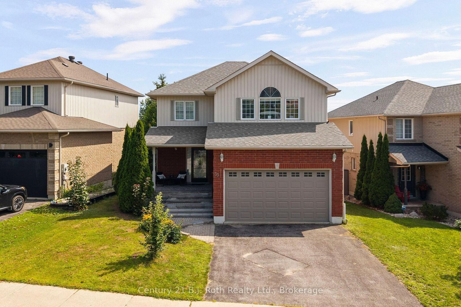 Property Photo:  33 Vanessa Drive  ON L3V 7Y8 