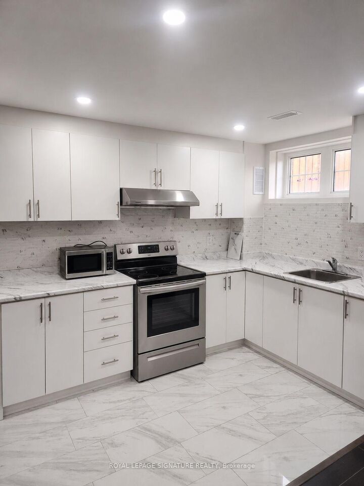 Property Photo:  404 Nairn Circle Basement  ON L9T 8A5 