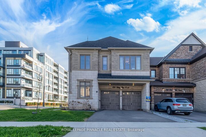 Property Photo:  1504 Yellow Rose Circle Upper  ON L6M 5L3 